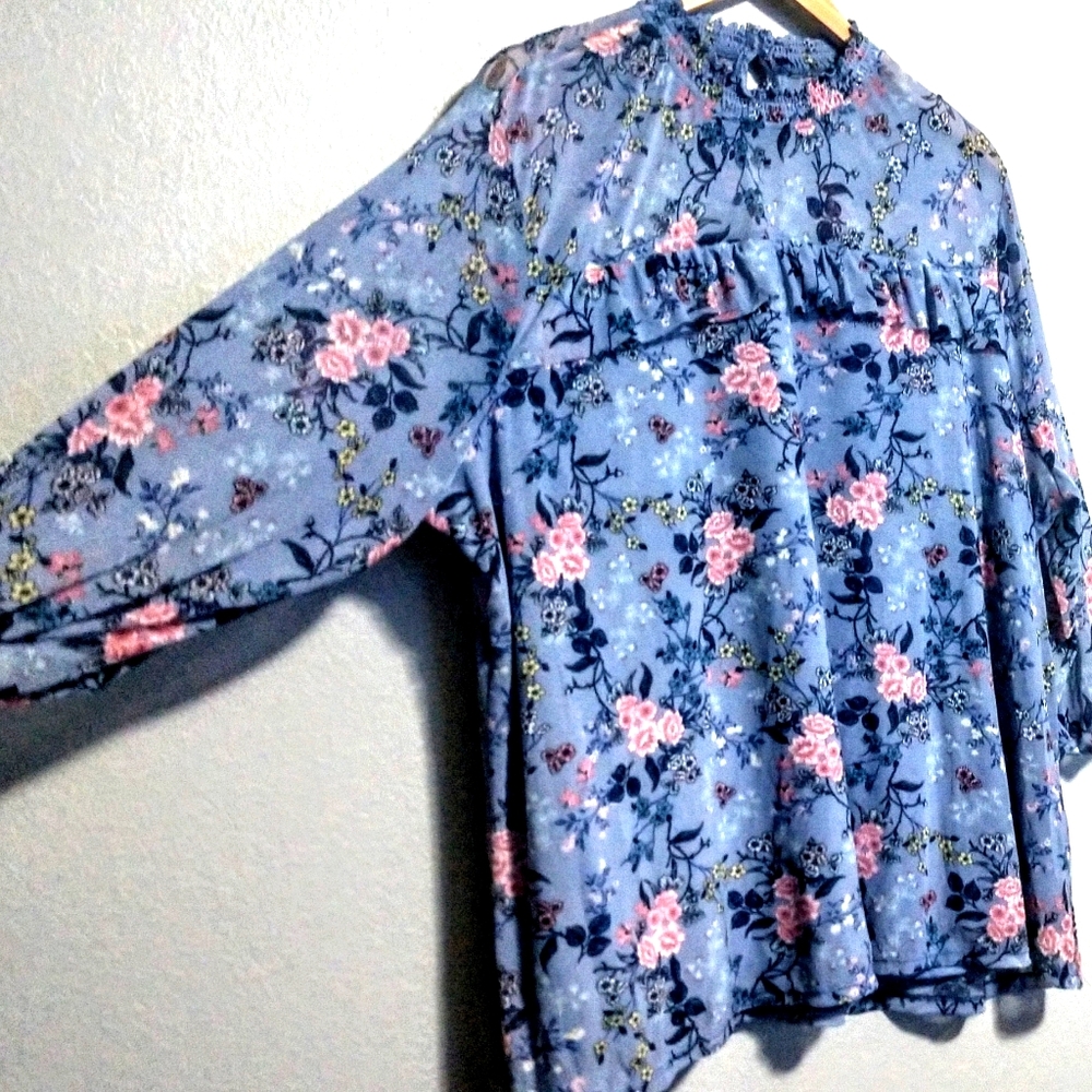 Flowy floral Top